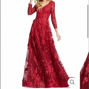 MAC DUGGAL DRESS, sizes 2,8 & 10